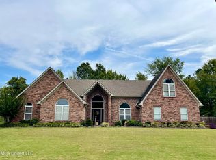 8286 Montrose Dr, Olive Branch, MS 38654