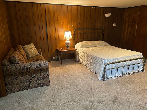 5th image of 213 E Hall St #Penthouse