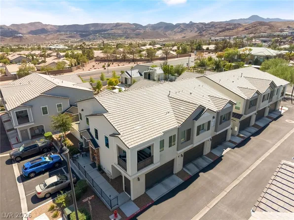 524 Shophia Skye St #214, Henderson, NV 89052