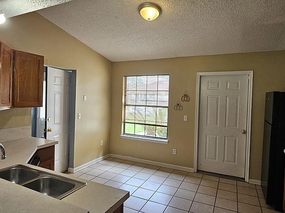 4th image of 8280 ROCKY CREEK Drive