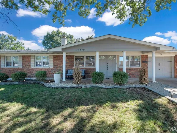 10210 Mullally Dr, Saint Louis, MO 63123