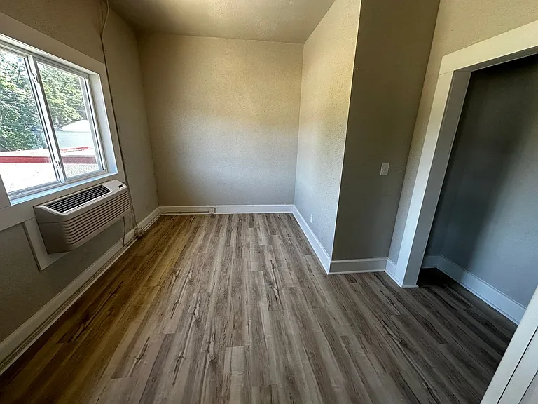 1302 Faraon St — Photo 13