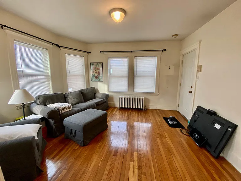 55 Brookley Rd #1R — Photo 2
