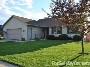 136 S Maple Ln, Whitewater, WI 53190