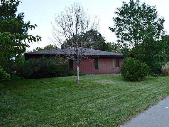2nd image of 5631 Dove Cir