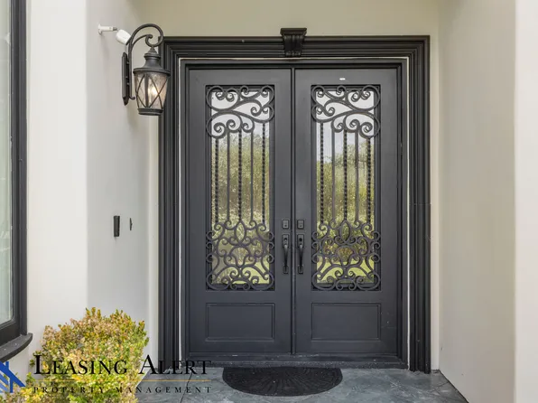 5011 Hayvenhurst Ave #5011, Encino, CA 91436