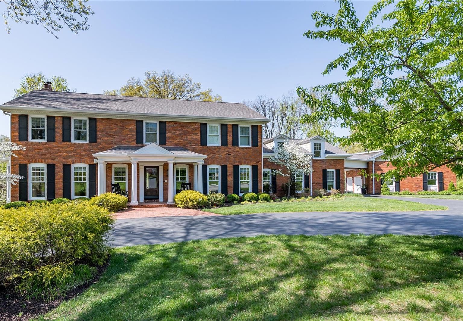 11209 Hermitage Hill Pl, Saint Louis, MO 63131 | Zillow
