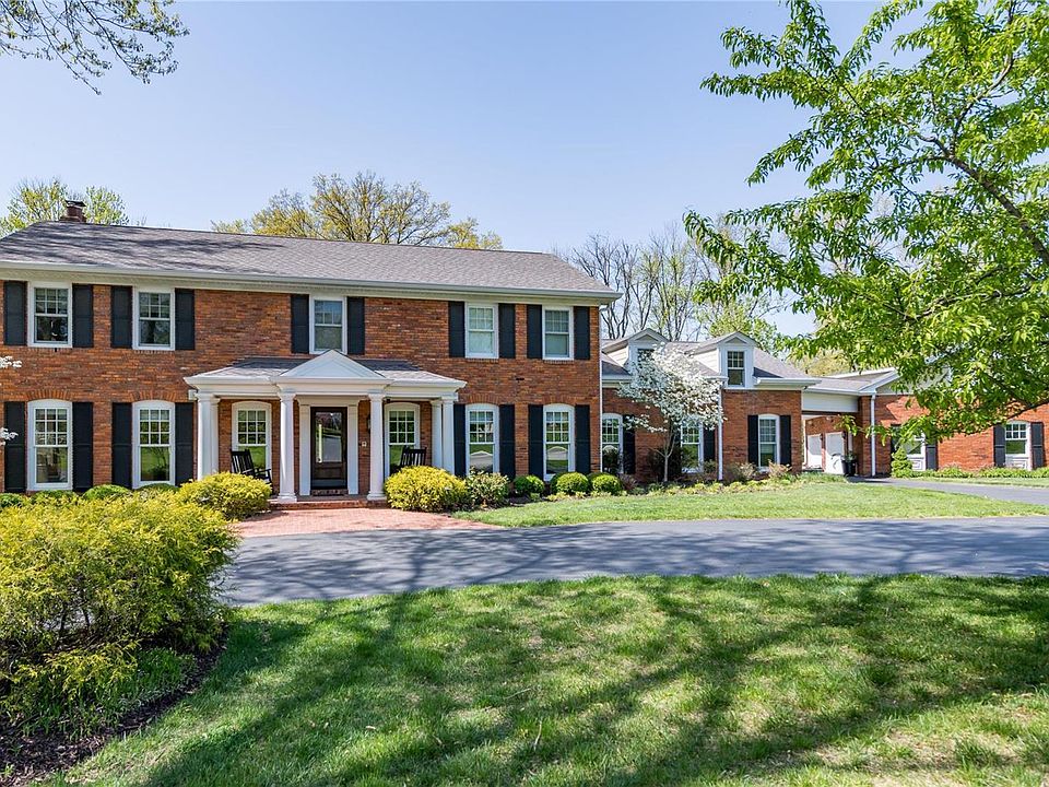 11209 Hermitage Hill Pl, Saint Louis, MO 63131 | Zillow