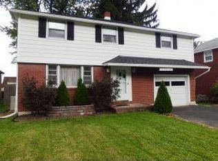 128 Rosedale Dr, Binghamton, NY 13905