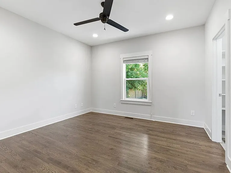 1224 Bessie Ave — Photo 23