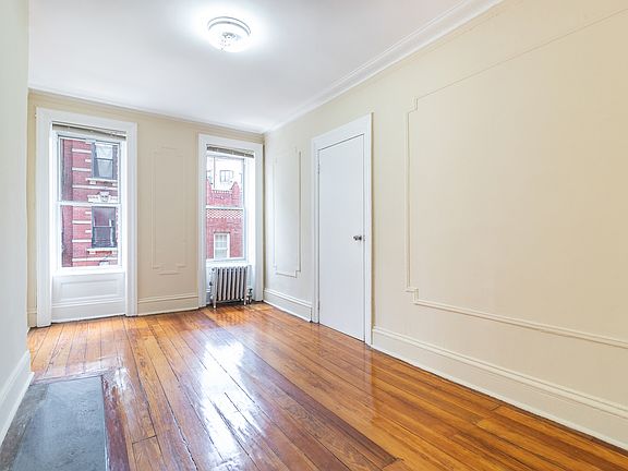 2nd image of 21 Bedford St APT 4