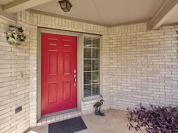 2nd image of 1108 Springbrook Rd