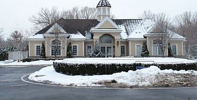 Clubhouse w/exercise/sauna/party room