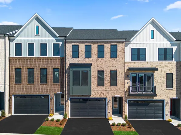 44484 Lowestoft Sq, Ashburn, VA 20147