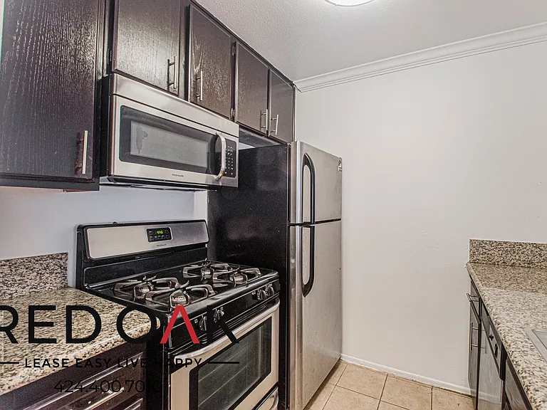 1522 N Formosa Ave — Photo 25