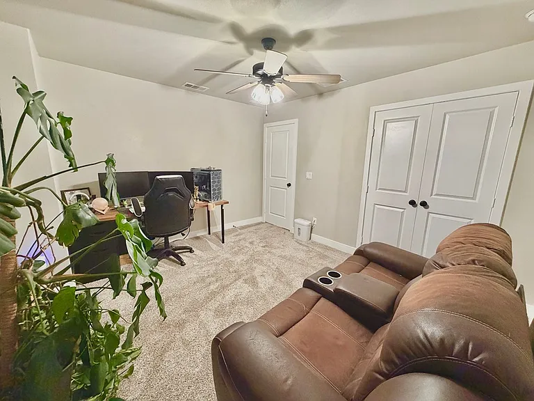 2409 Ranch Ave — Photo 16
