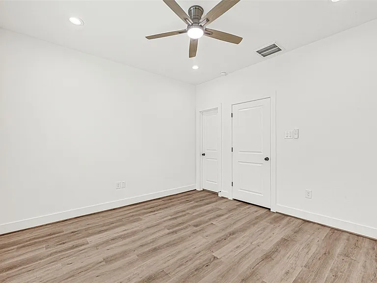 4606 Crown Grove Ln — Photo 14