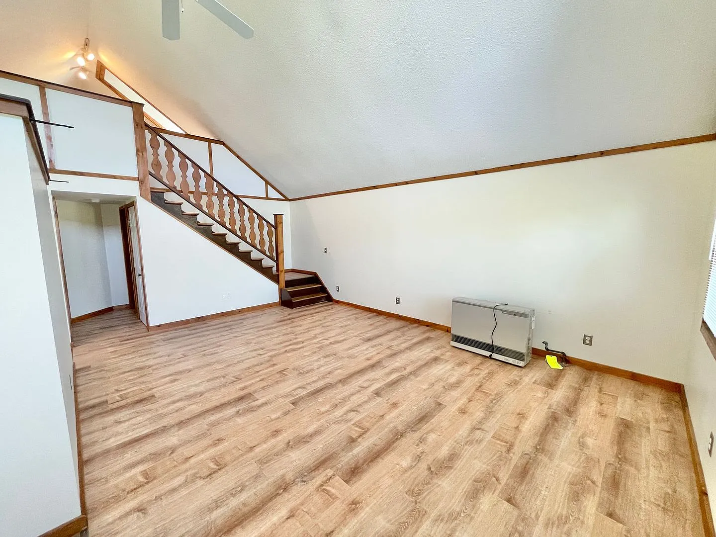 3723 Shelburne Rd — Photo 3