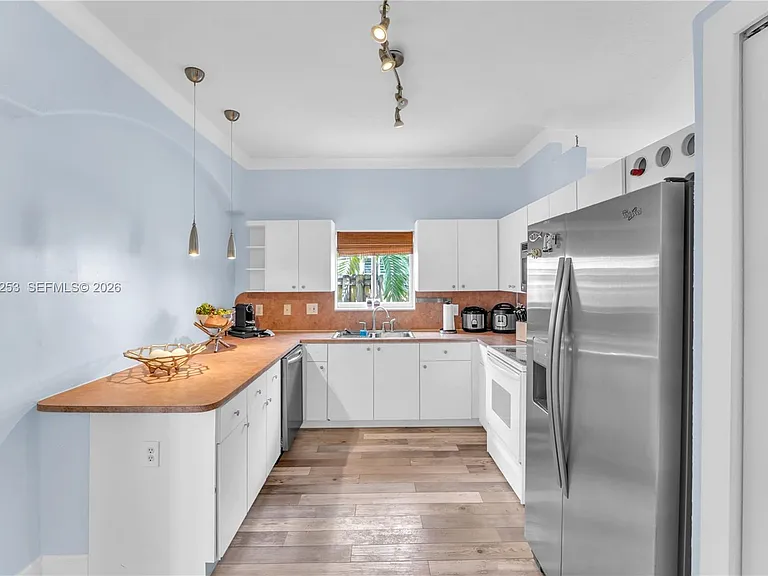16266 SW 54th Ter — Photo 13