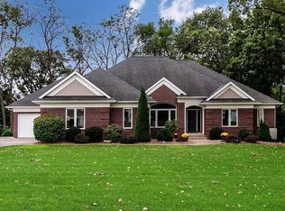 4887 Dewees Ct, Cedar Rapids, IA 52411