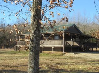 40 Irish Meadows Dr, Seymour, MO 65746