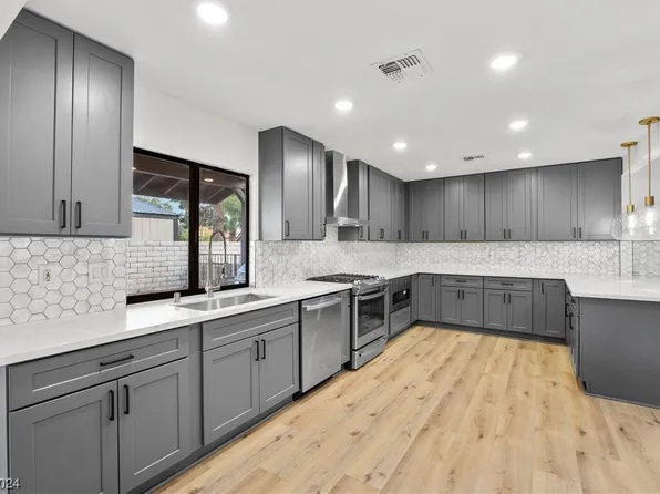 6783 Baile Rd, Las Vegas, NV 89146