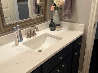 8102 Cove Timbers Ln, Tomball, TX 77375