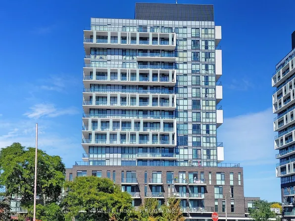 128 Fairview Mall Dr, Toronto, ON