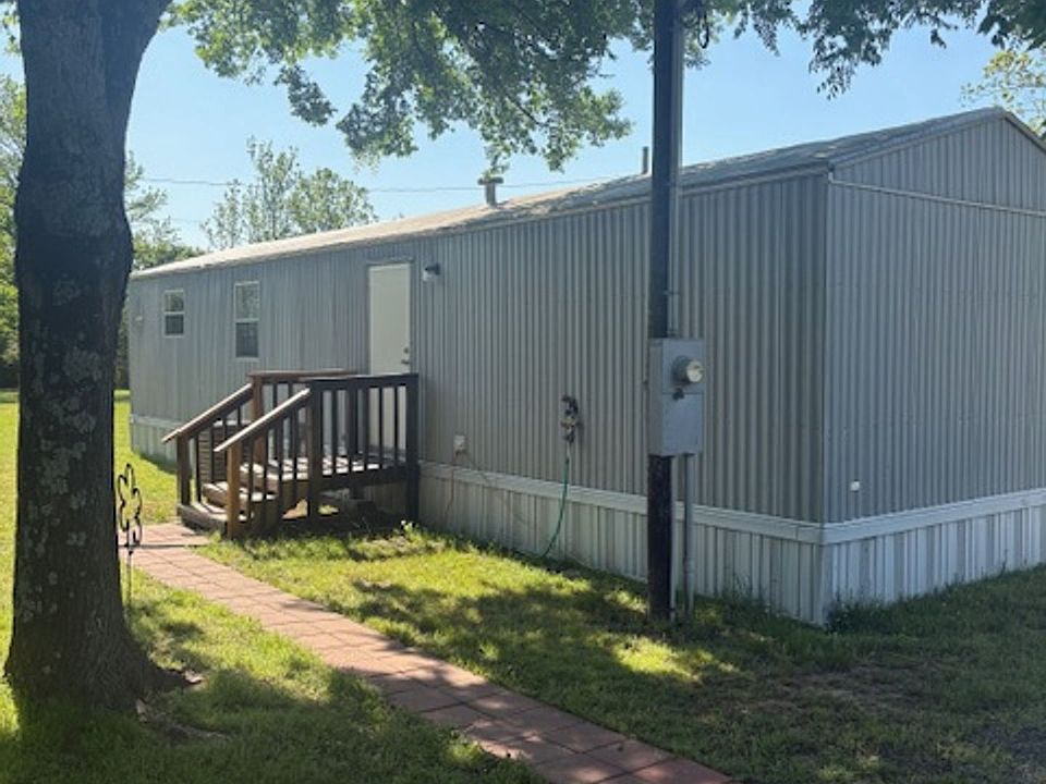 1st image of 139 E Military Rd
