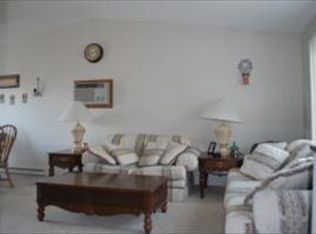 813 48th St S, Fargo, ND 58103