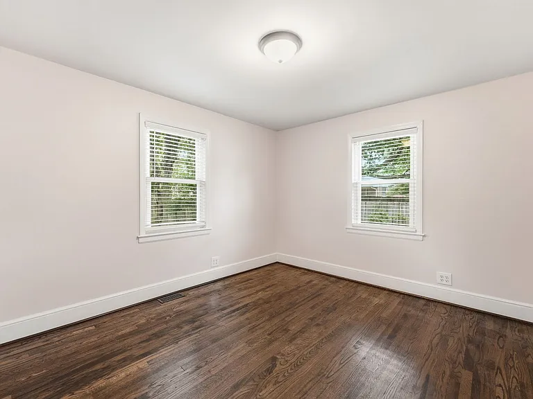 1515 Woodland Ave — Photo 18