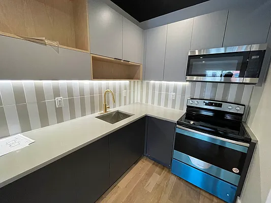 Rented by Pear NYC LLC | media 38