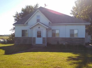 38564 Colesburg Rd, Colesburg, IA 52035
