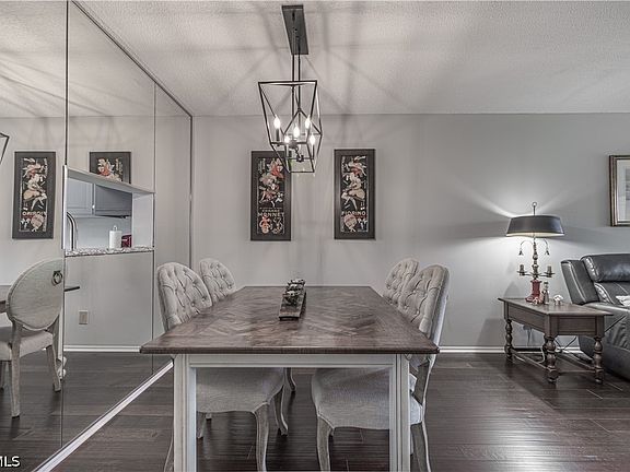 4th image of 1580 Pine Valley Dr APT 305