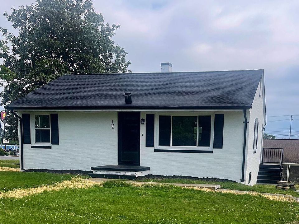 1st image of 104 West Dr