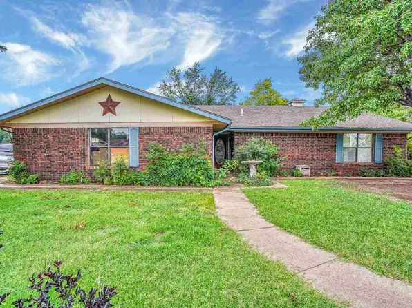 206 Heather Pl, Walters, OK 73572