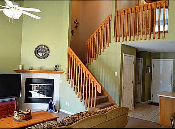 3rd image of 2518 NW Heritage Ave
