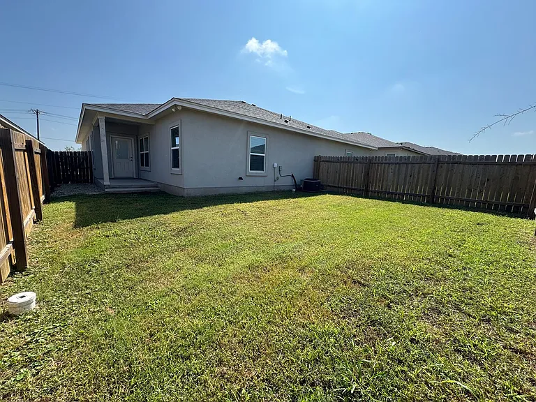 643 County Road 306 — Photo 28