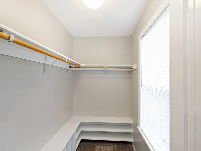 2621 Valentine Ln — Photo 20