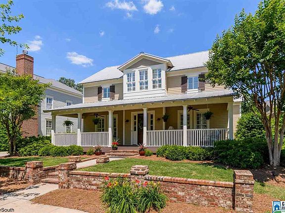 3rd image of 651 Founders Park Dr W