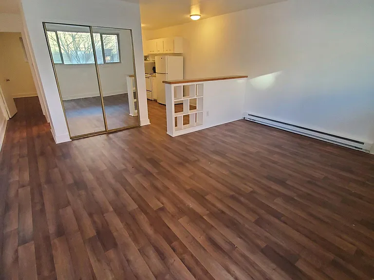 801 E Harrison St #105 — Photo 2