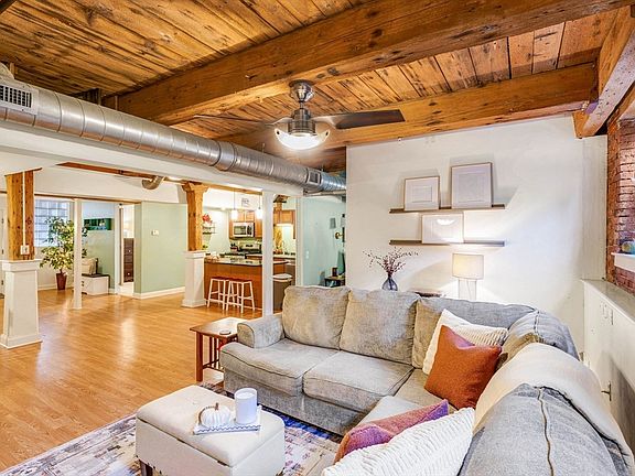 3rd image of 25 Cedar St Unit 3