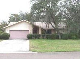 245 Pine St, Homosassa, FL 34446