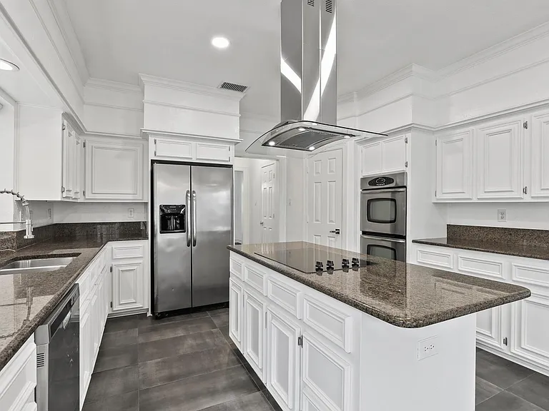 545 Oak Hill Dr — Photo 13