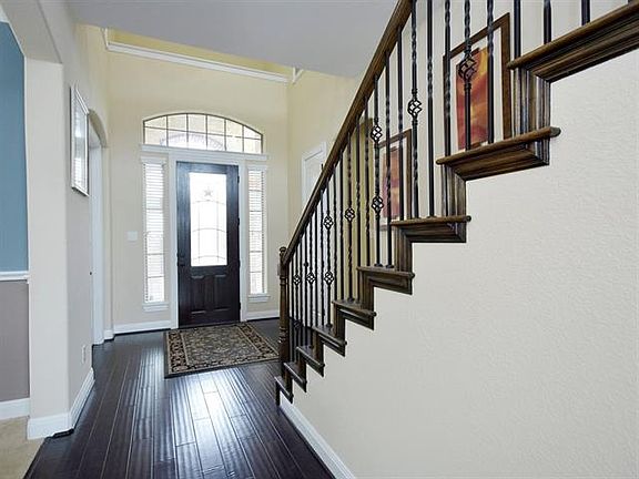 4th image of 2504 Speidel Dr