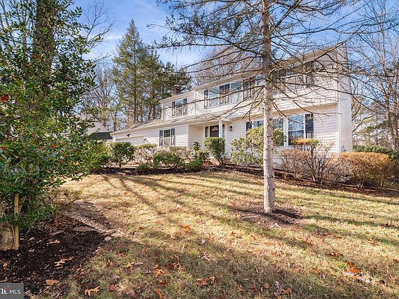 2nd image of 4196 Waterway Dr