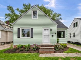 391 E 324th St, Willowick, OH 44095