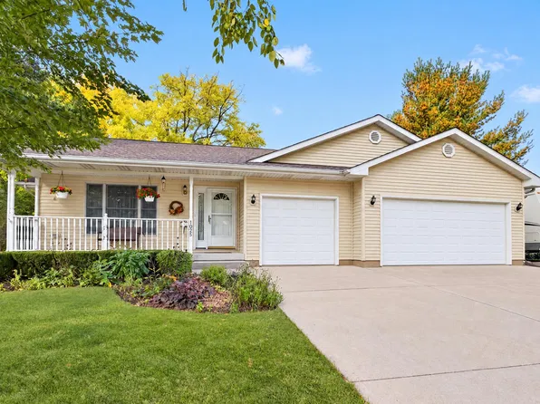 1023 Fox Holw, Dekalb, IL 60115