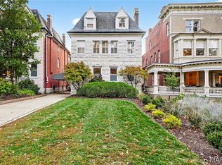 4624 Pershing Pl, Saint Louis, MO 63108