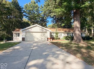 8702 Gillingham Ln, Fishers, IN 46038